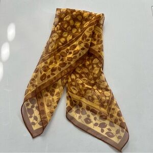 Elegant Brown Leaf Pattern Scarf